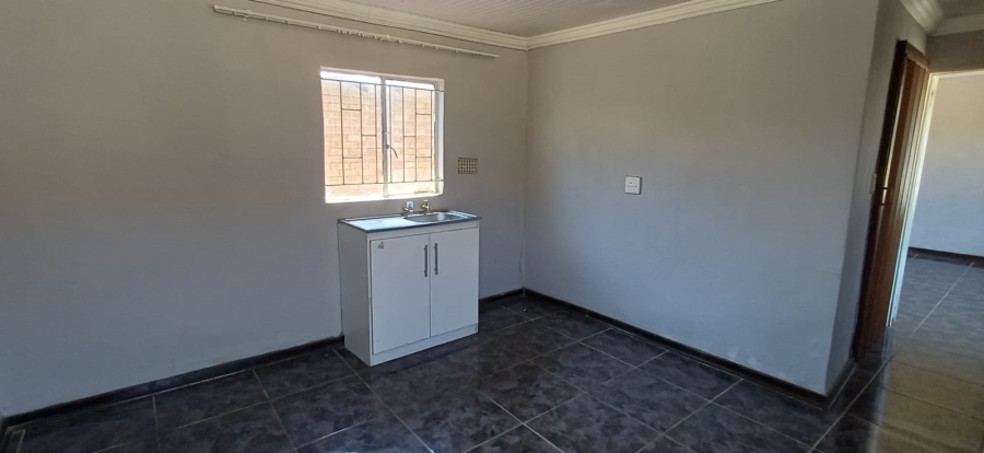 To Let 1 Bedroom Property for Rent in Bohlokong Free State